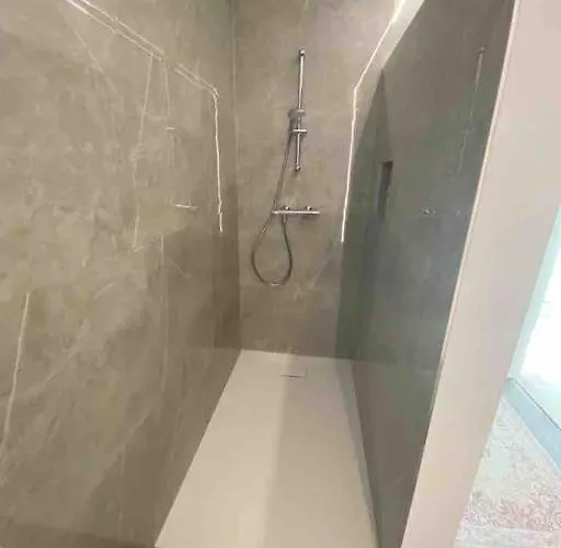 Grosszuegige Design 110qm Max 6 Personen Apartamento