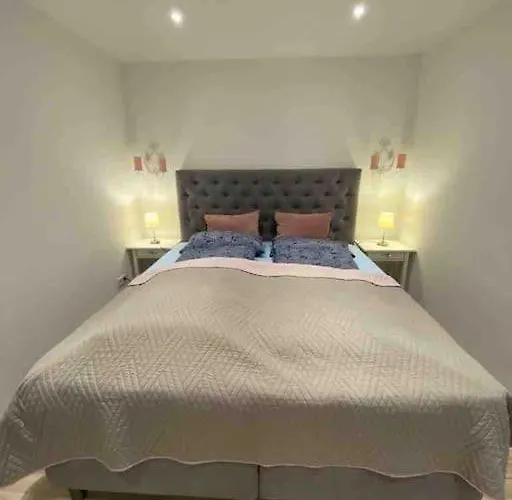 Grosszuegige Design 110qm Max 6 Personen Apartamento Bergrheinfeld