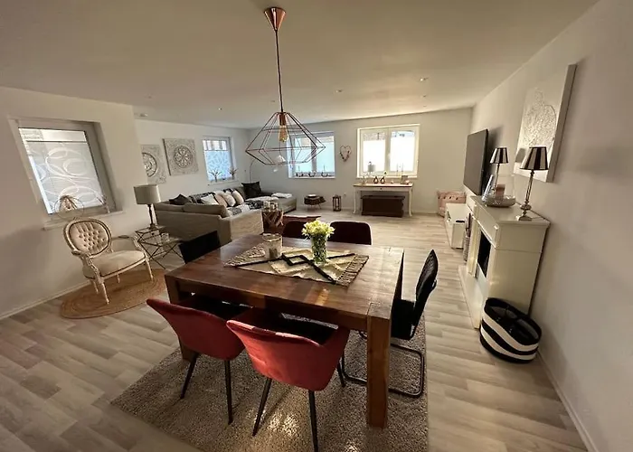 Grosszuegige Design 110qm Max 6 Personen Apartamento