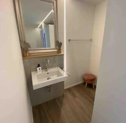 Grosszuegige Design 110qm Max 6 Personen Apartamento